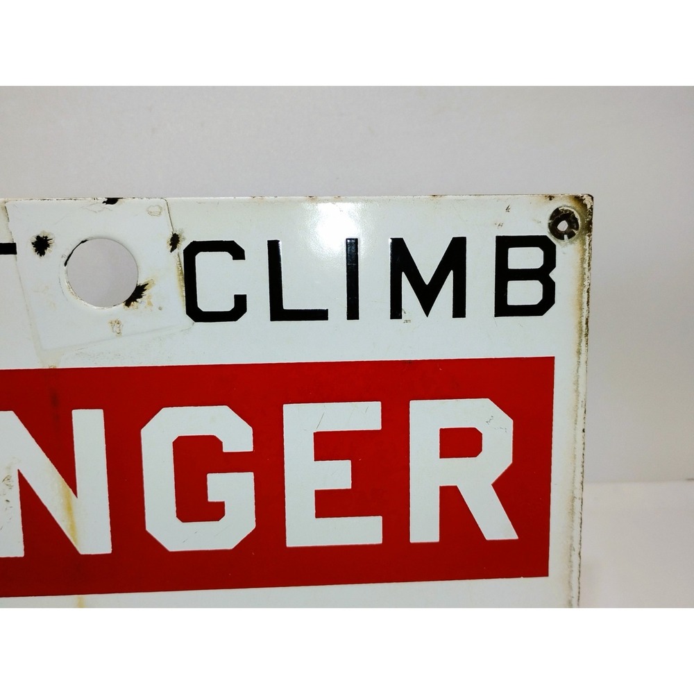 Vintage Danger Porcelain Sign Circa 1920s-1960s Red, Black and White 13" x 7.5" - Picture 3 of 12